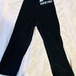 Nike workout Capri leggings